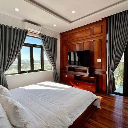 Doan Gia Luxury House Aparthotel Plây Ku Exterior foto